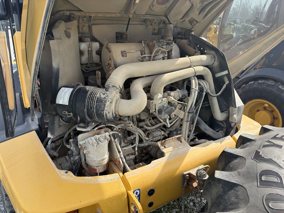 Photo of 2023 John Deere 304 G