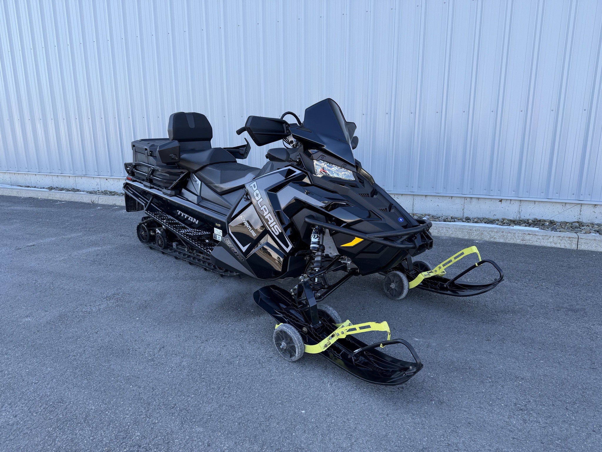 2023 Polaris Titan Adventure 800 155 ES Image 2