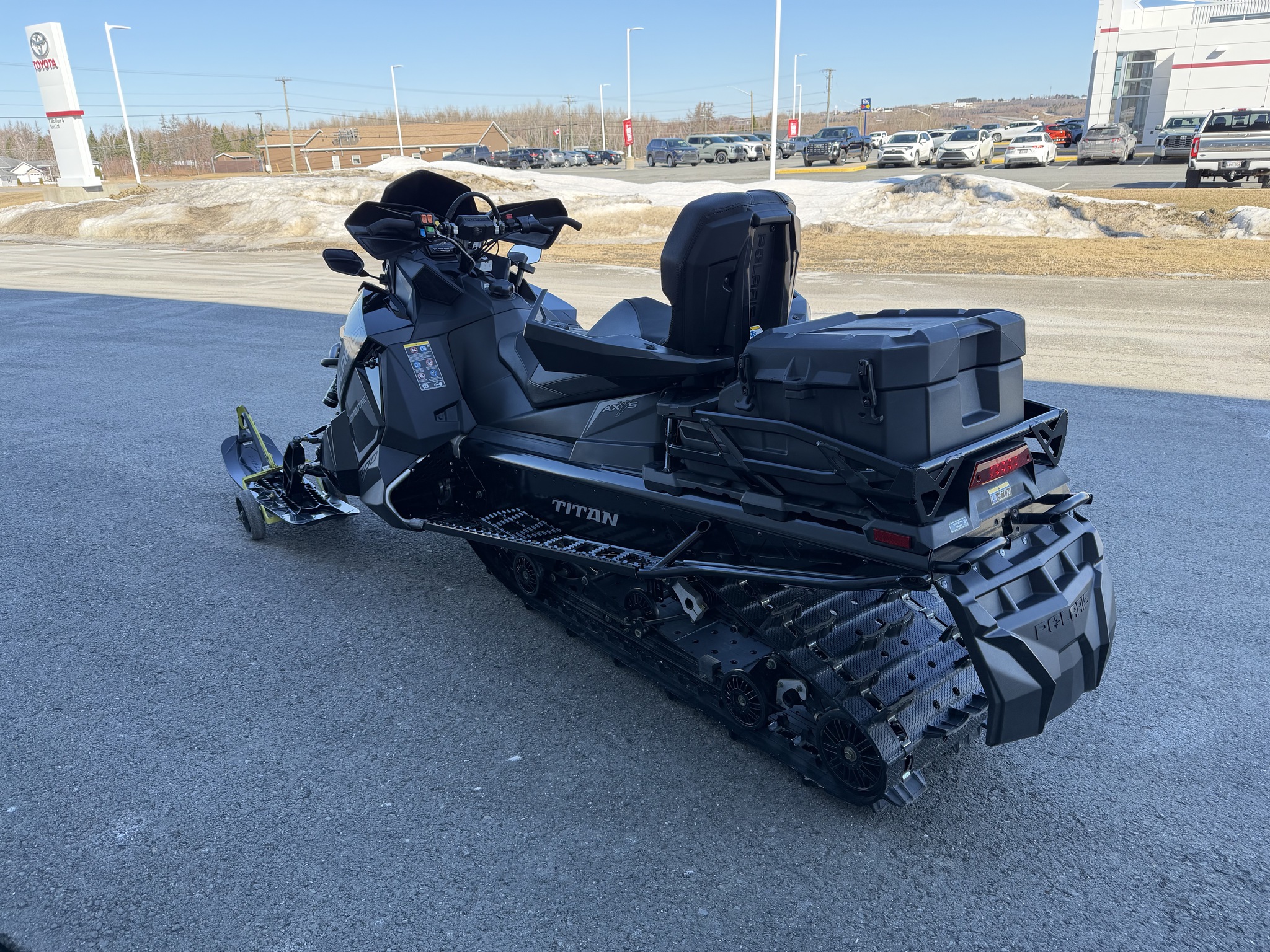 2023 Polaris Titan Adventure 800 155 ES Image 6