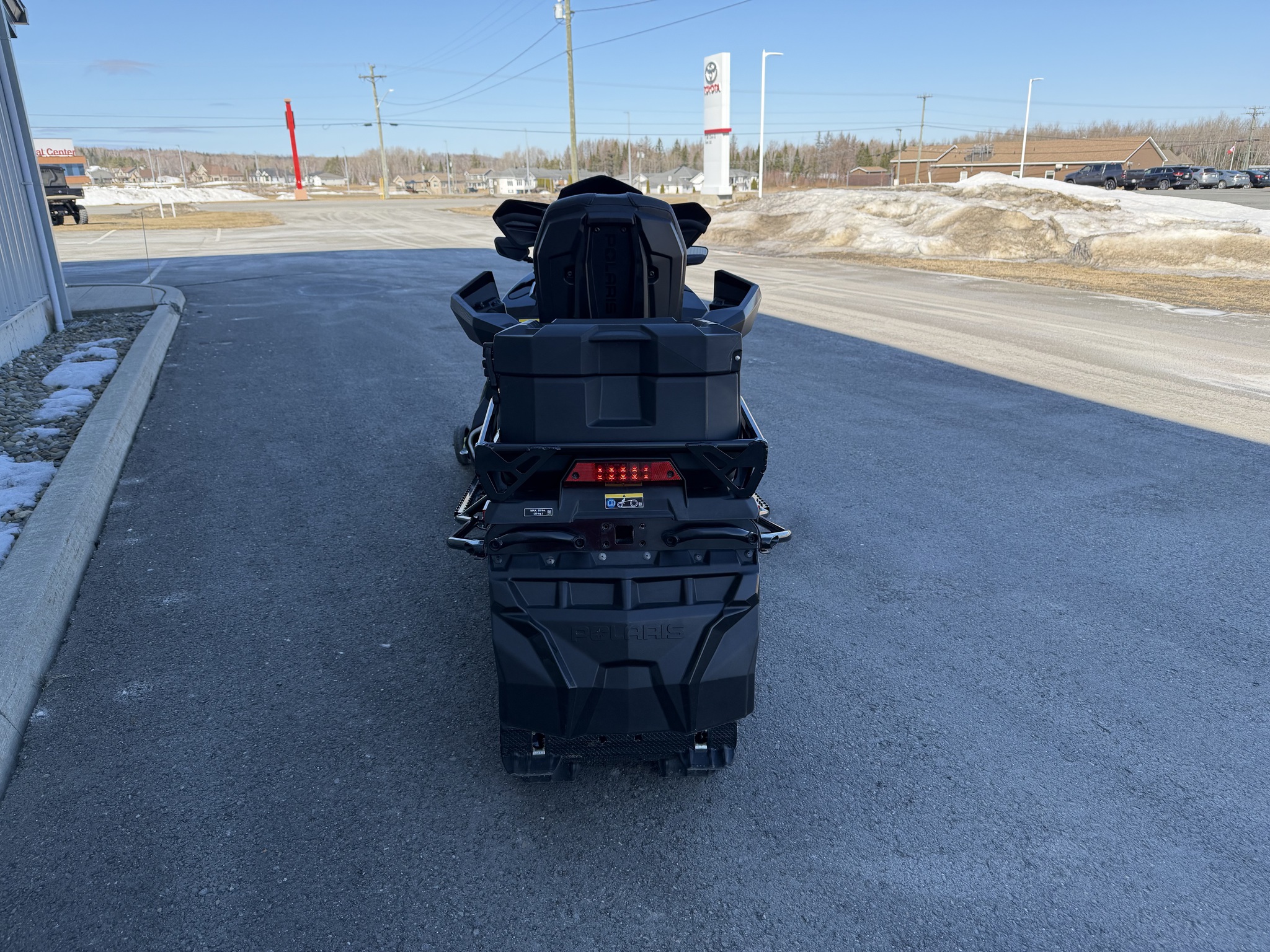 2023 Polaris Titan Adventure 800 155 ES Image 7