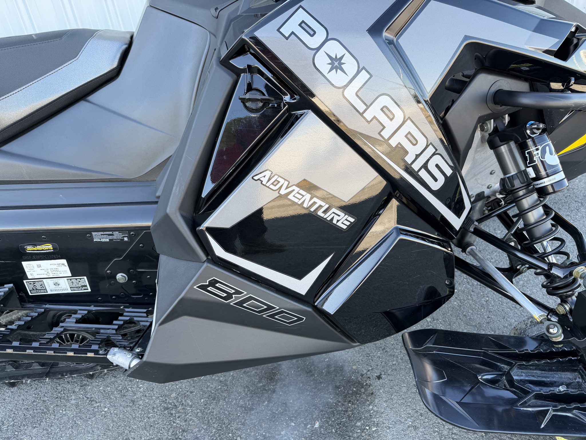 2023 Polaris Titan Adventure 800 155 ES Image 9