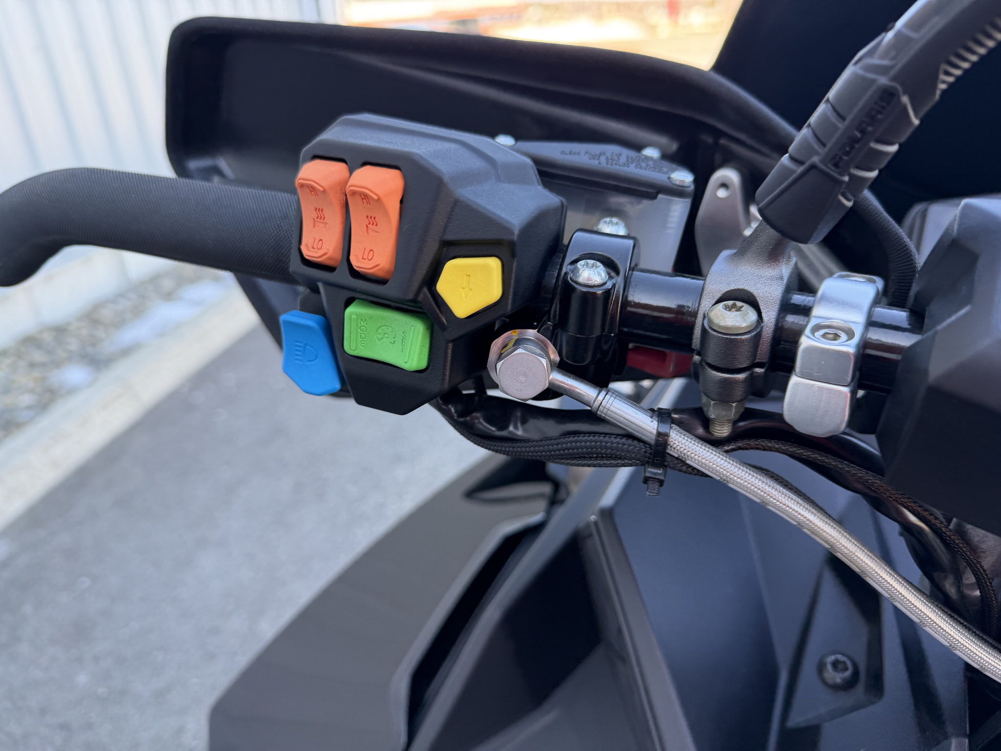 2023 Polaris Titan Adventure 800 155 ES Image 12