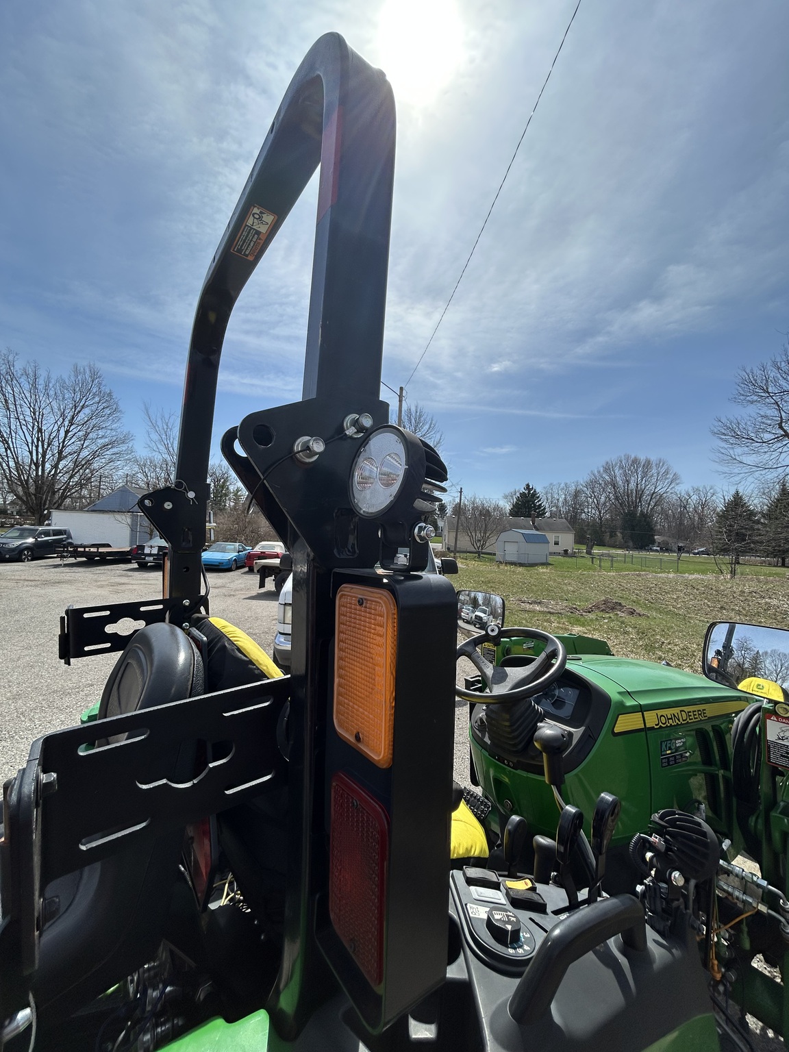 2018 John Deere 2032R Image 20