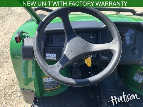 Photo of 2025 John Deere XUV 825I S4