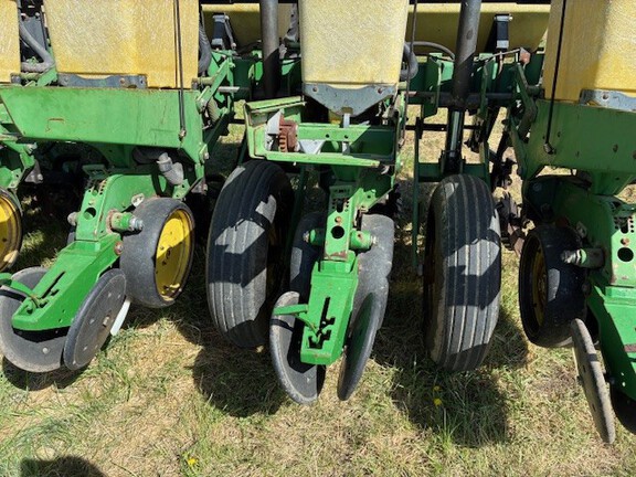 John Deere 7200 (9th thumbnail)