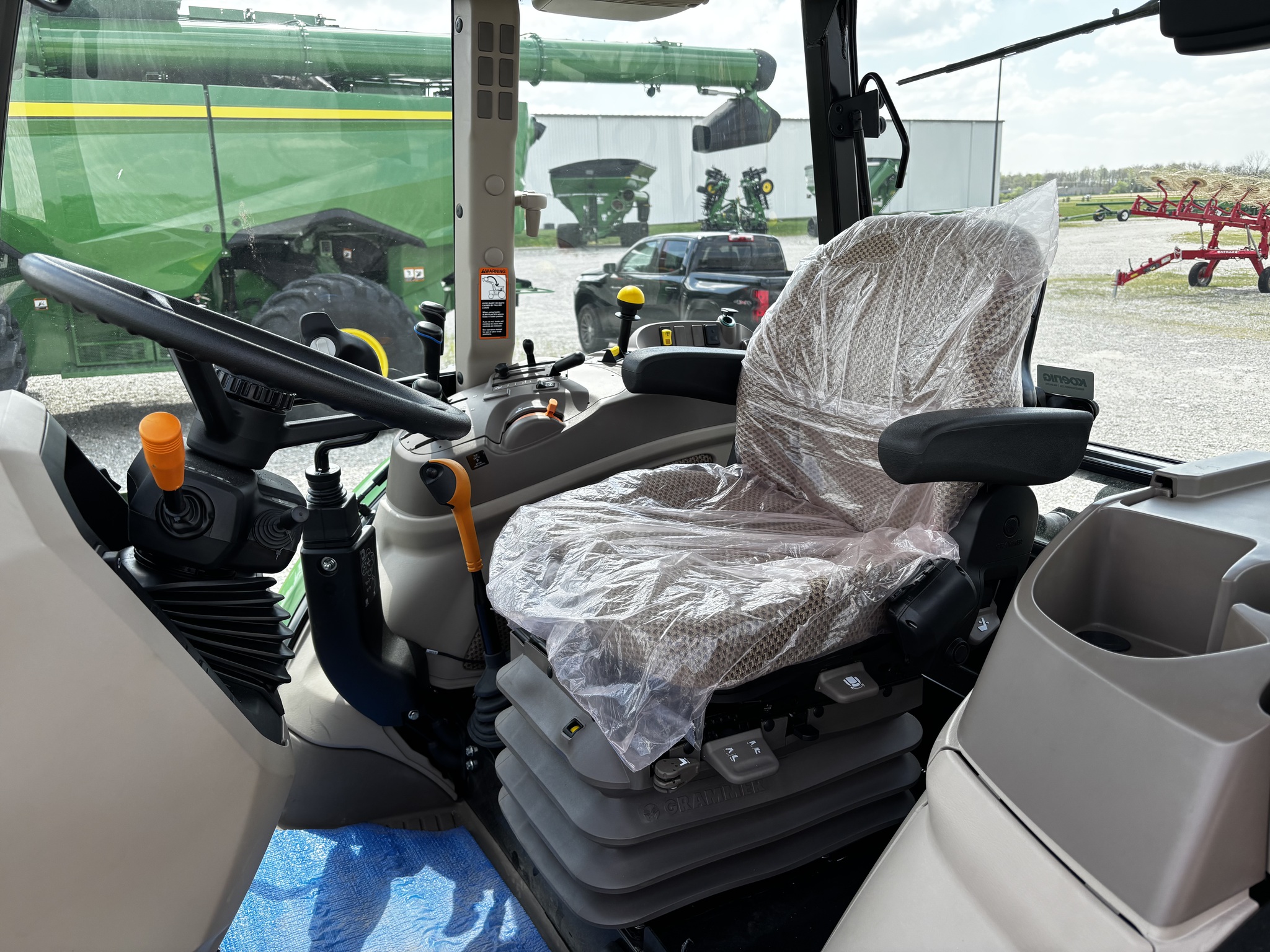 Used 2025 John Deere 5075M Utility Tractors at Koenig Equipment in Anna, OH - PhotoXL8