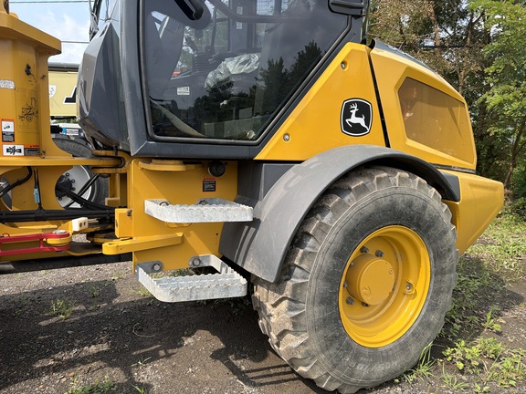 2025 John Deere 324 P