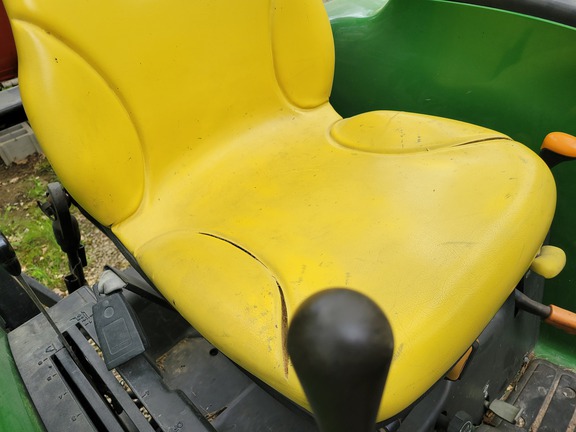Photo of 2004 John Deere 4720