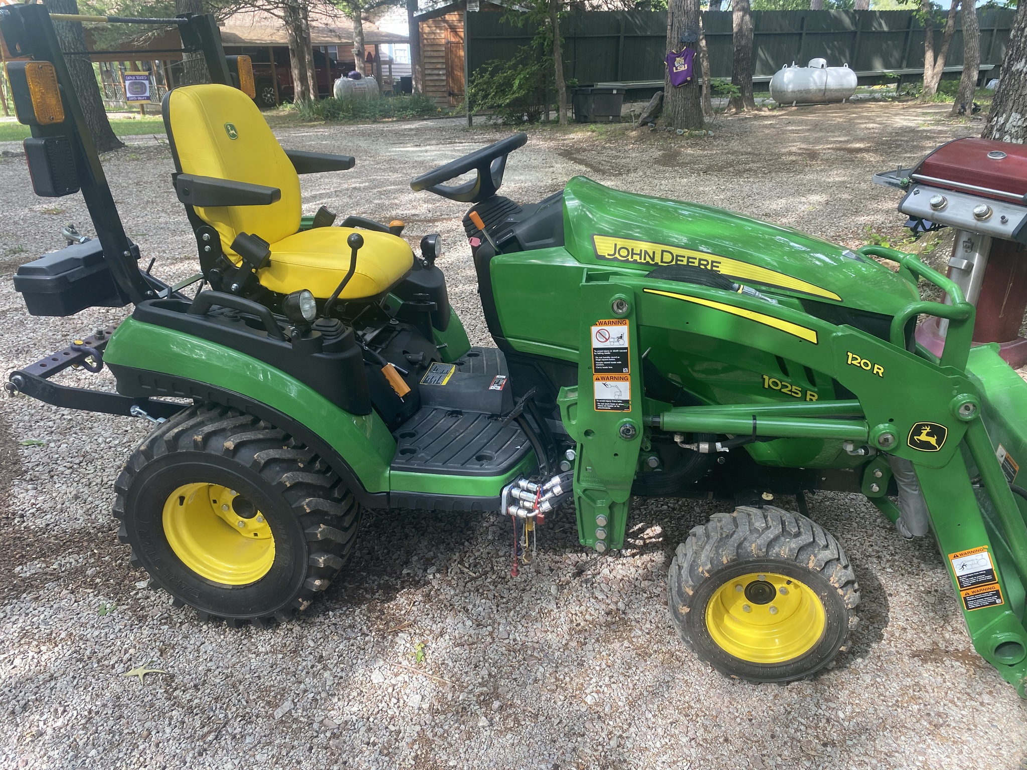  2024 John Deere 1025R at Heritage Tractor in Harrison, AR