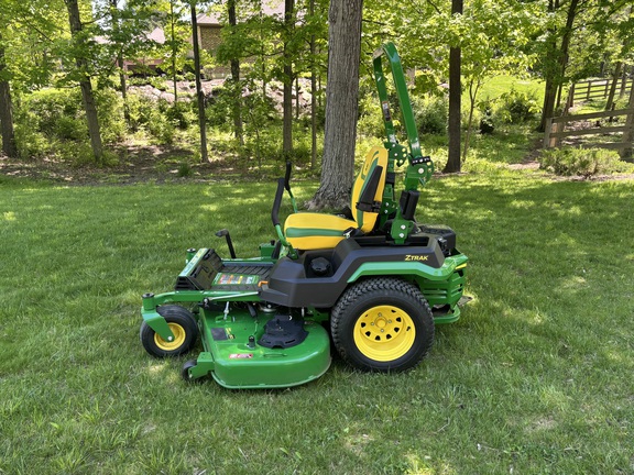 Used 2024 John Deere Z545R Zero Turn Mowers at Koenig Equipment in Tipp City, OH - Photo3