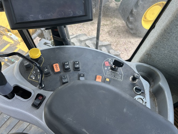 2020 New Holland Speedrower 220 (9th thumbnail)