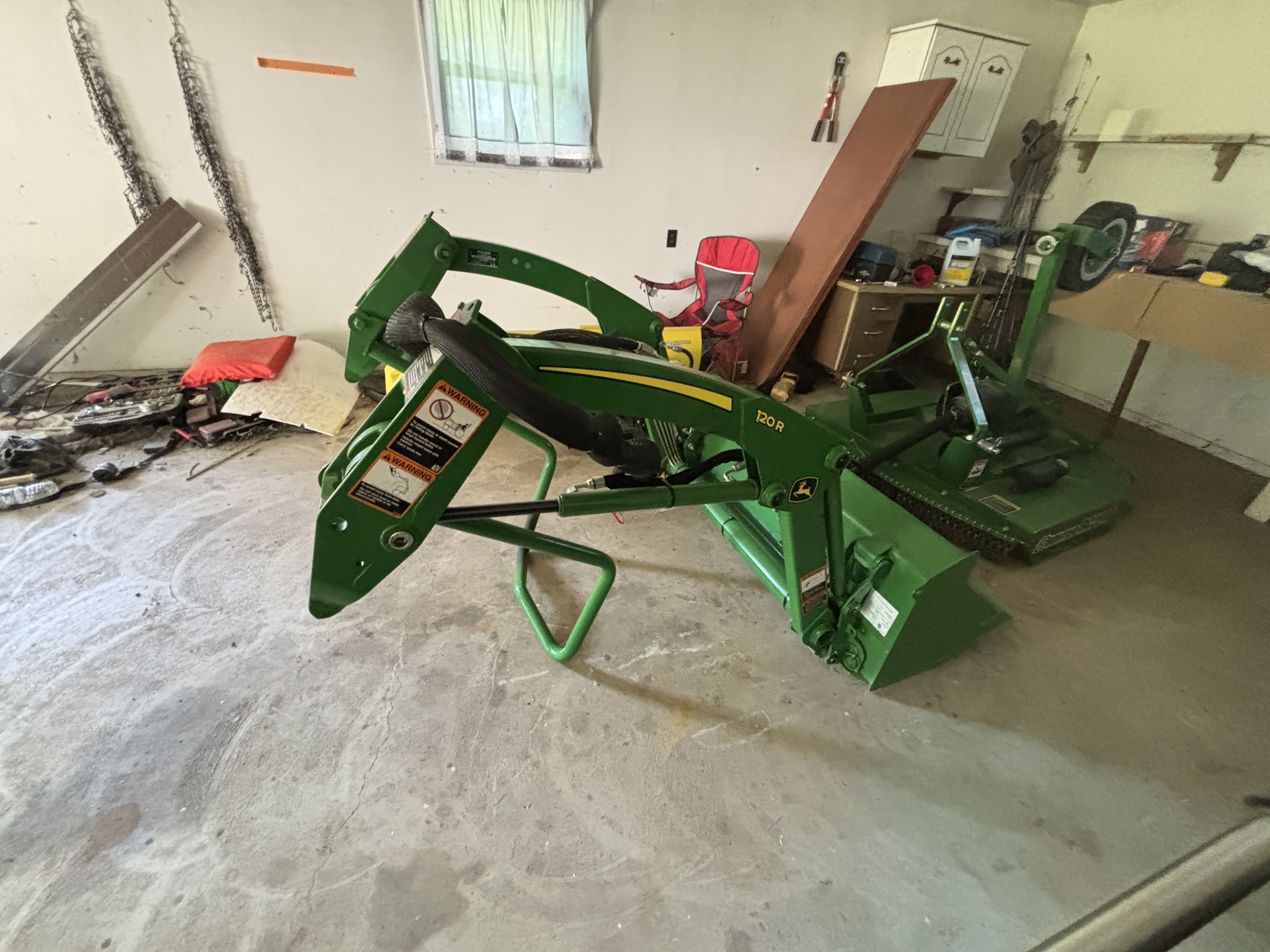 Used 2022 John Deere 1025R Compact Utility Tractors at Koenig Equipment in Richmond, IN - PhotoXL16