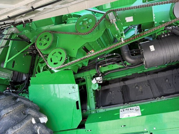 Photo of 2021 John Deere S780