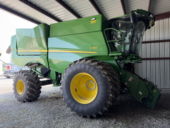 Photo of 2024 John Deere S780