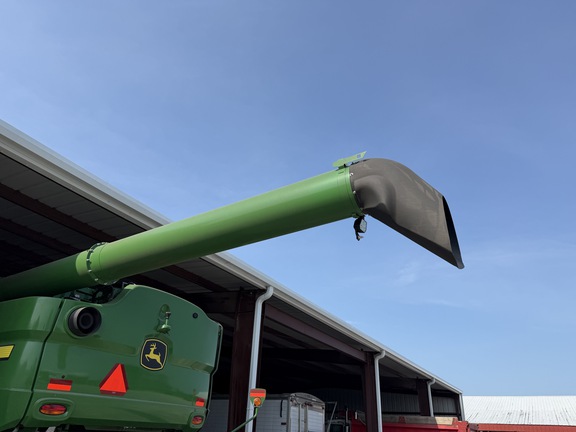 Photo of 2024 John Deere S780