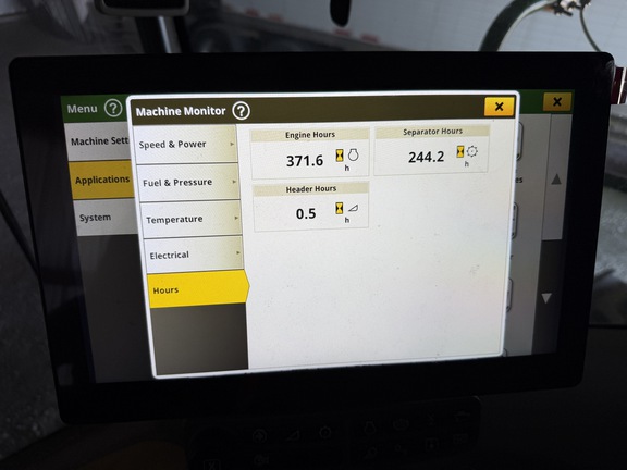 Photo of 2024 John Deere S780