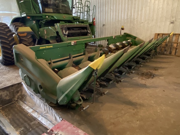  John Deere C8R