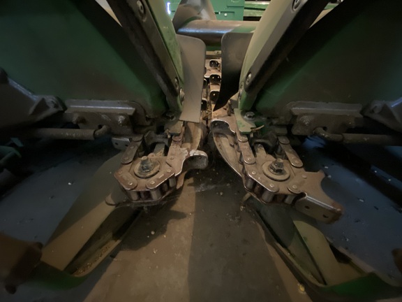 2024 John Deere C8R - Photo13