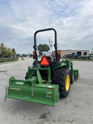 2022 John-Deere 3032E