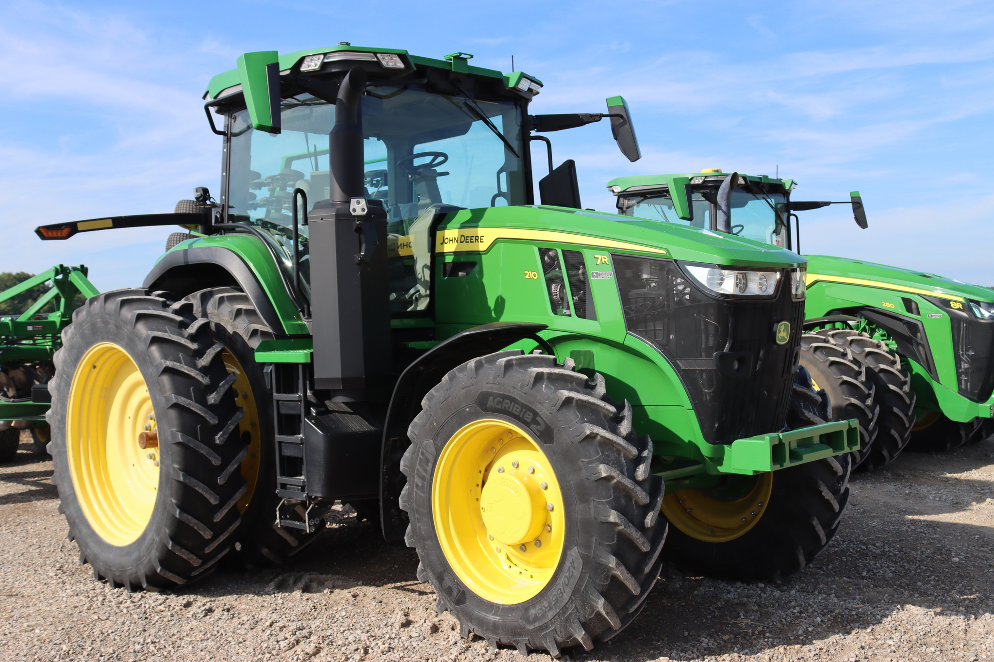2022 John Deere 7R 210 Row Crop Tractors