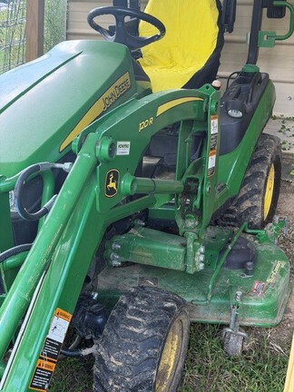 Used 2020 John Deere 1025R Compact Utility Tractors at Koenig Equipment in Greensburg, IN - Photo4
