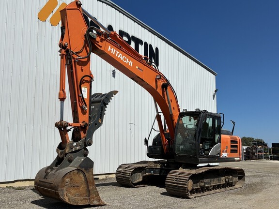 2017 Hitachi ZX210LC