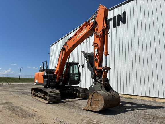 2017 Hitachi ZX210LC