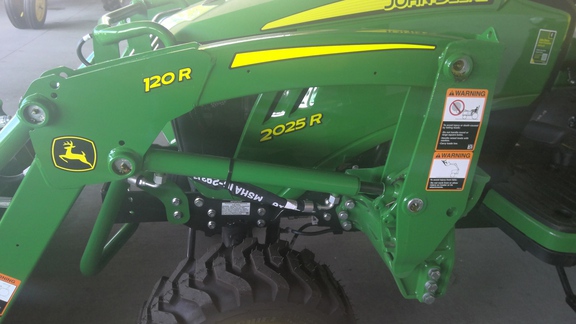 2026 John Deere 2025R