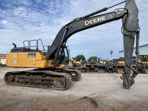 2019 John Deere 300GLC