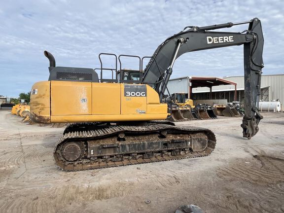 2019 John Deere 300GLC
