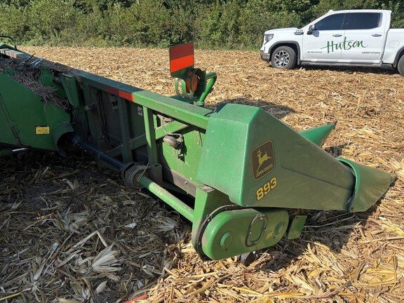 Photo of 2000 John Deere 893