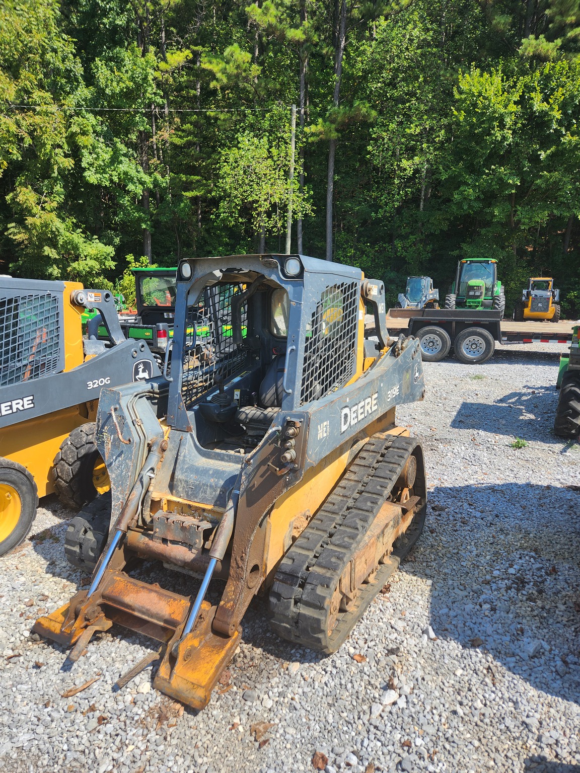 2014 John Deere 319E