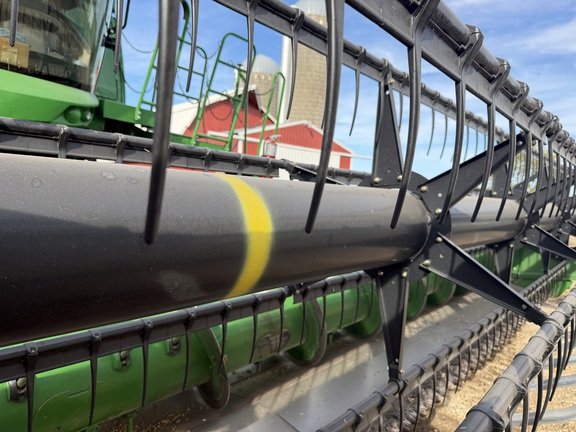 2017 John Deere 635F - Photo13