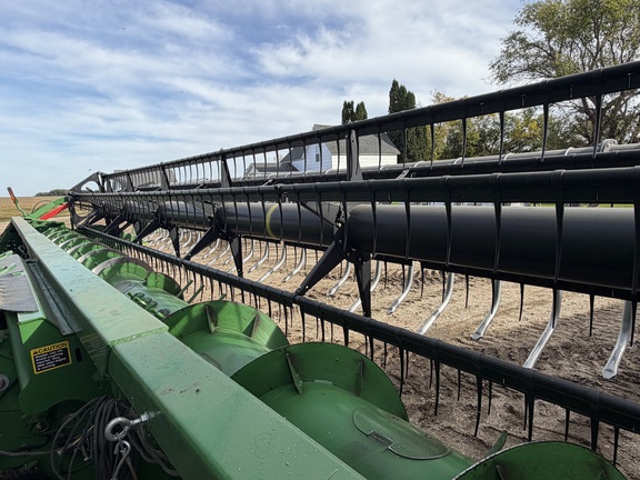 2017 John Deere 635F - Photo4