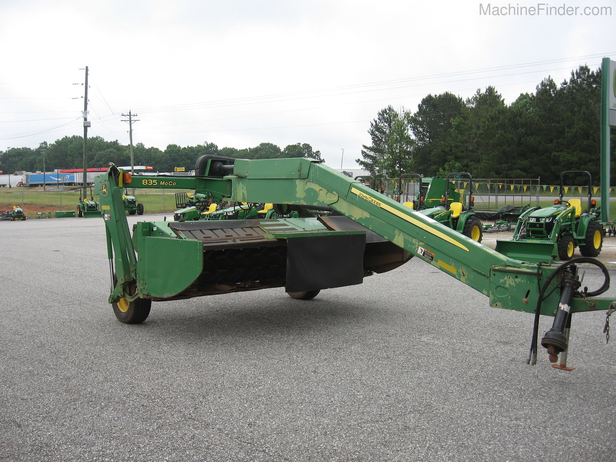2011 John Deere 835 Image 1
