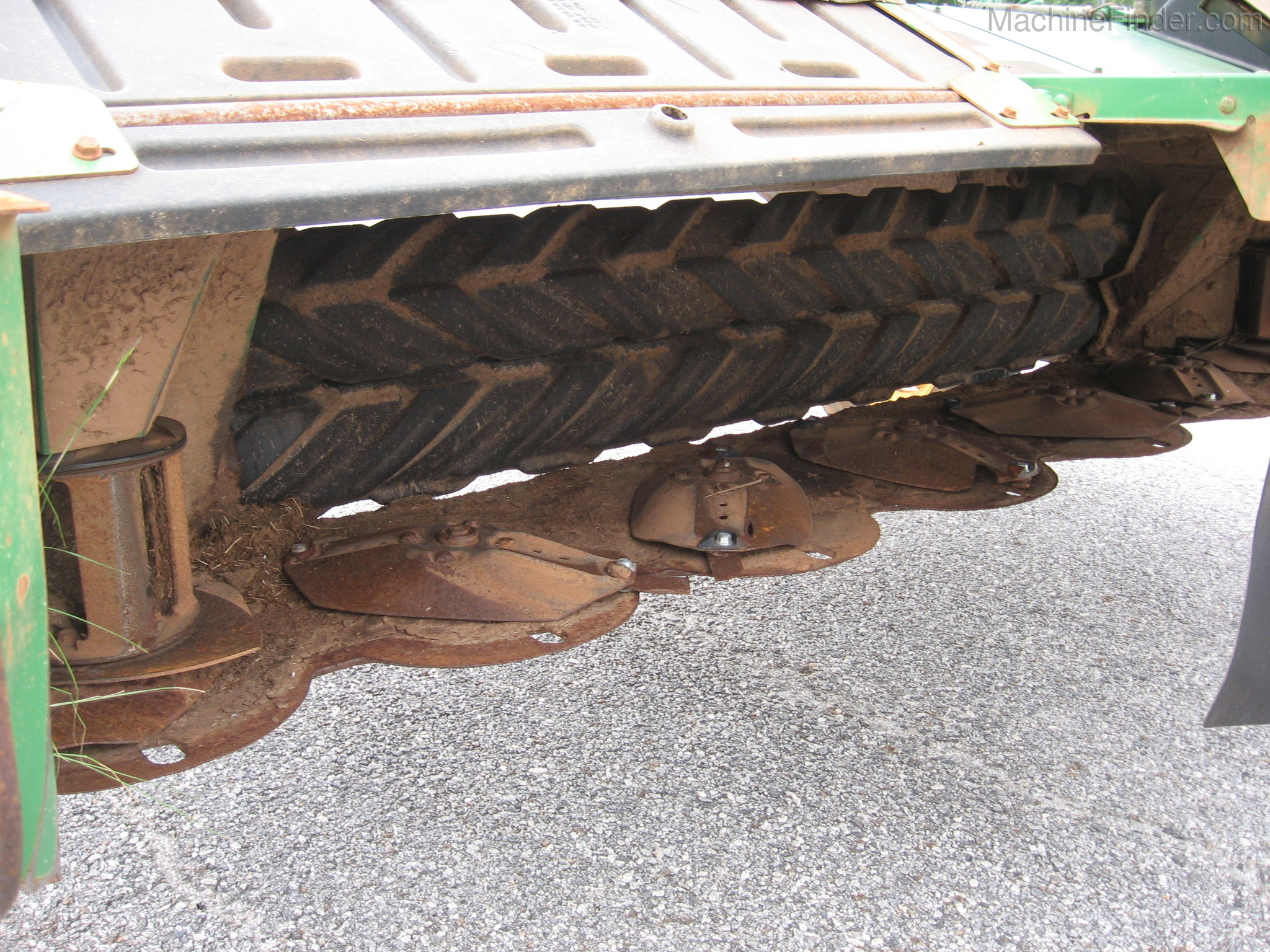 2011 John Deere 835 Image 8