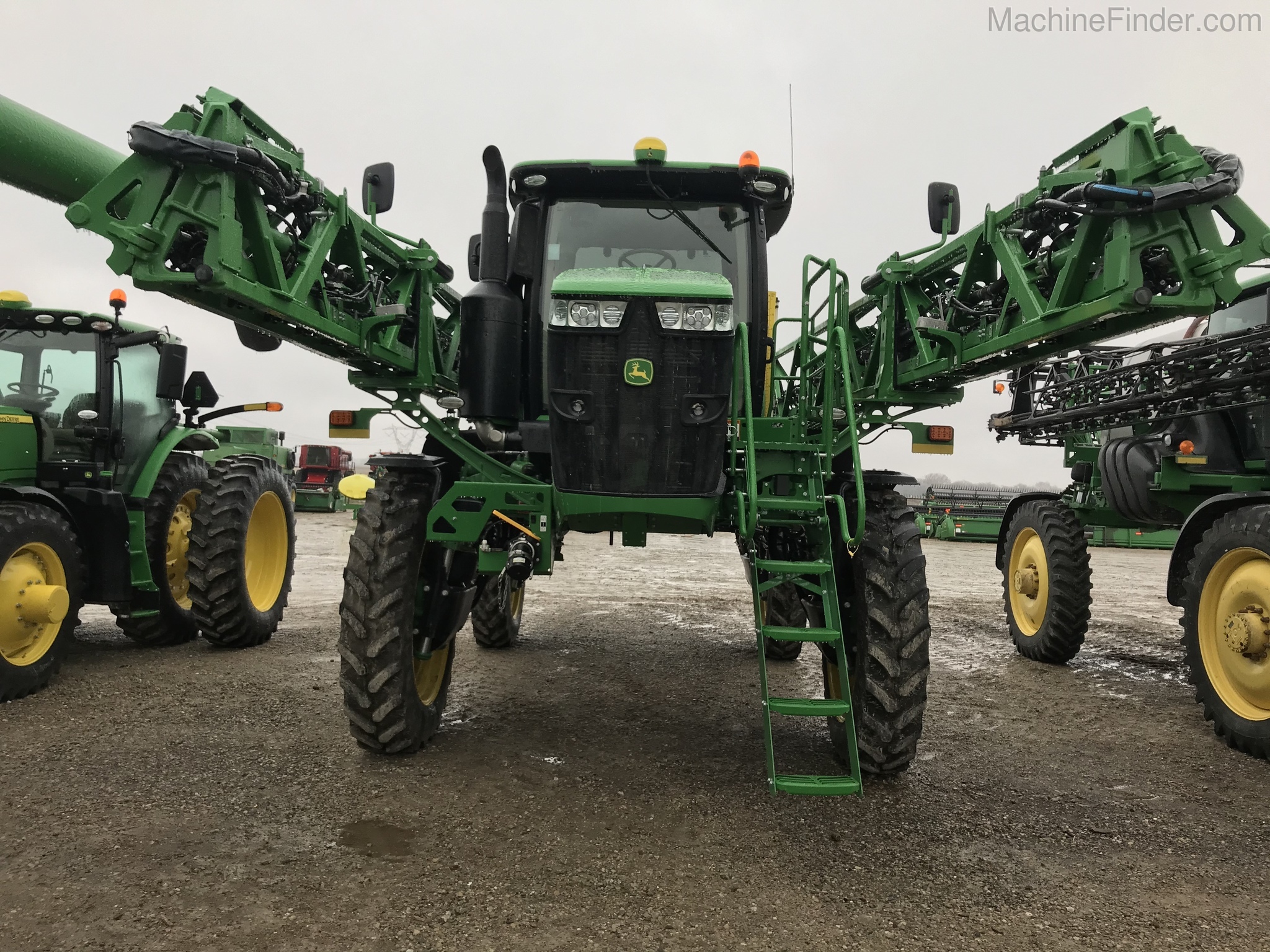 2019 John Deere R4038 Image 4