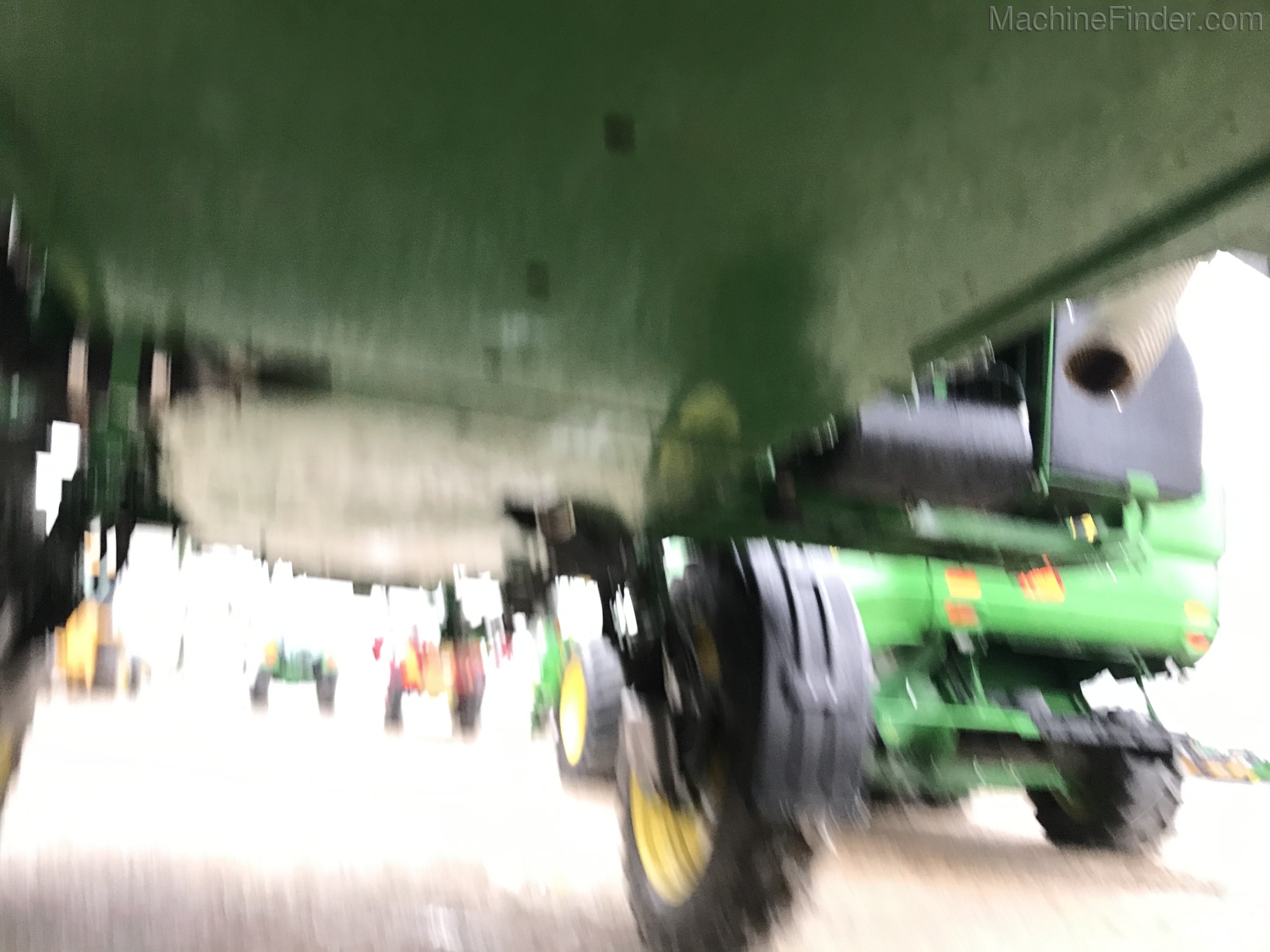 2019 John Deere R4038 Image 17