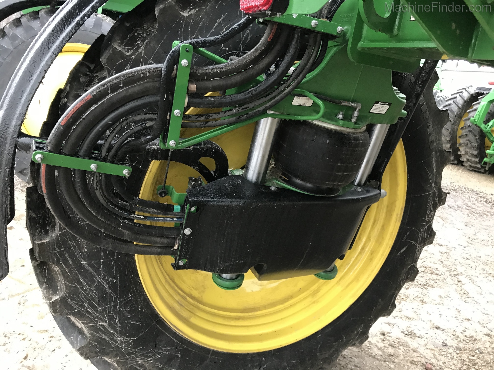 2019 John Deere R4038 Image 14