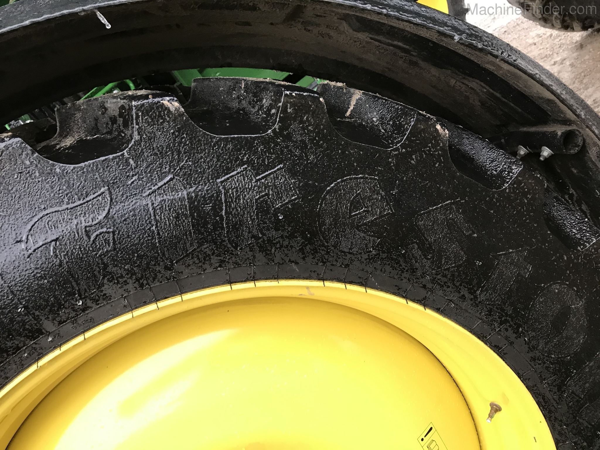 2019 John Deere R4038 Image 12