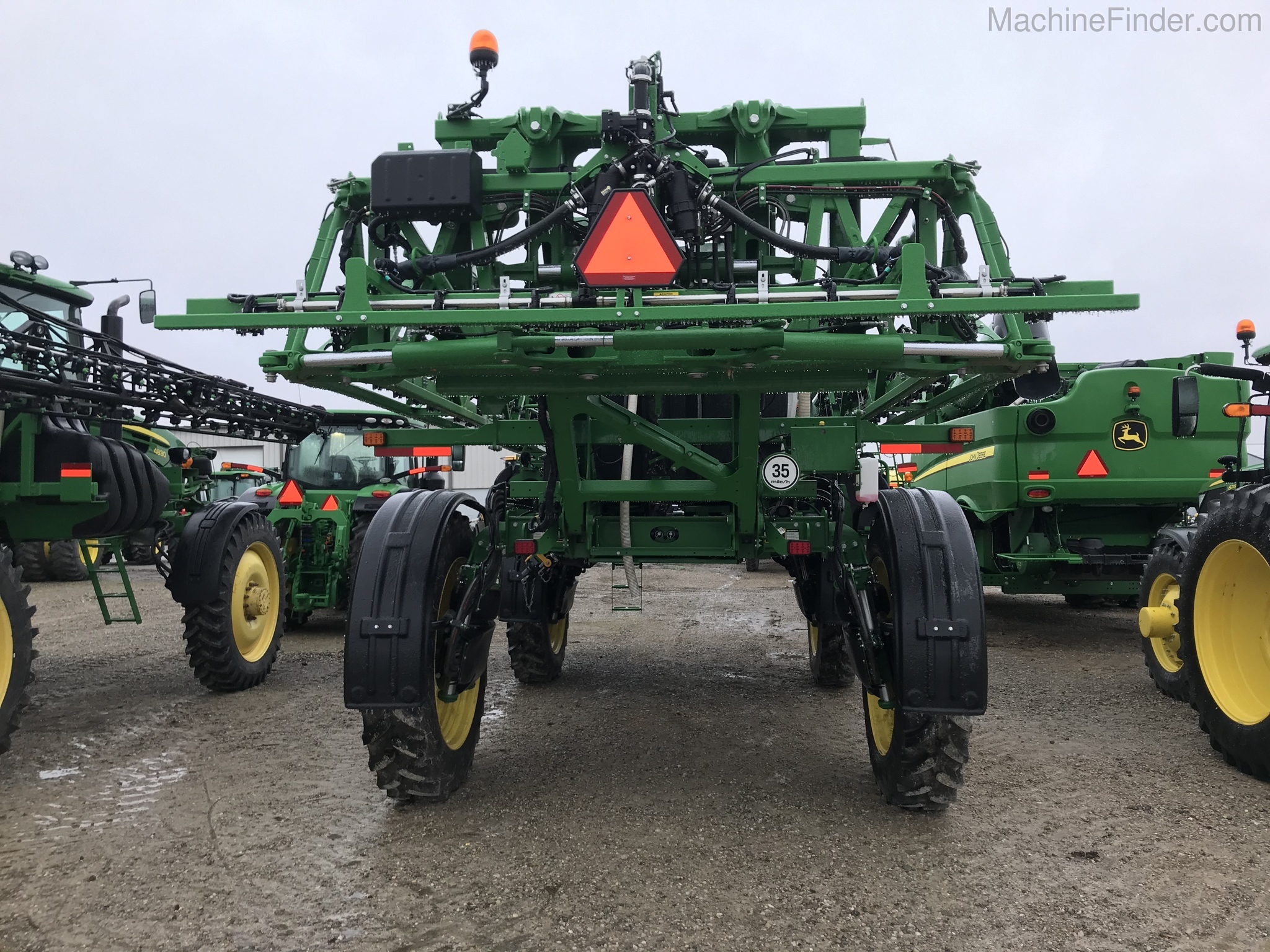 2019 John Deere R4038 Image 6