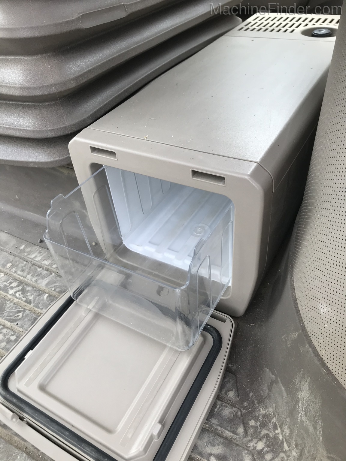 2019 John Deere 7230R Image 16