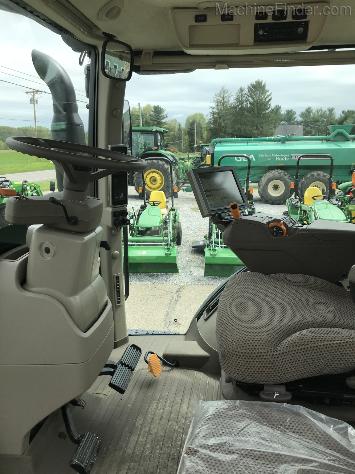 2019 John Deere 7230R Image 13