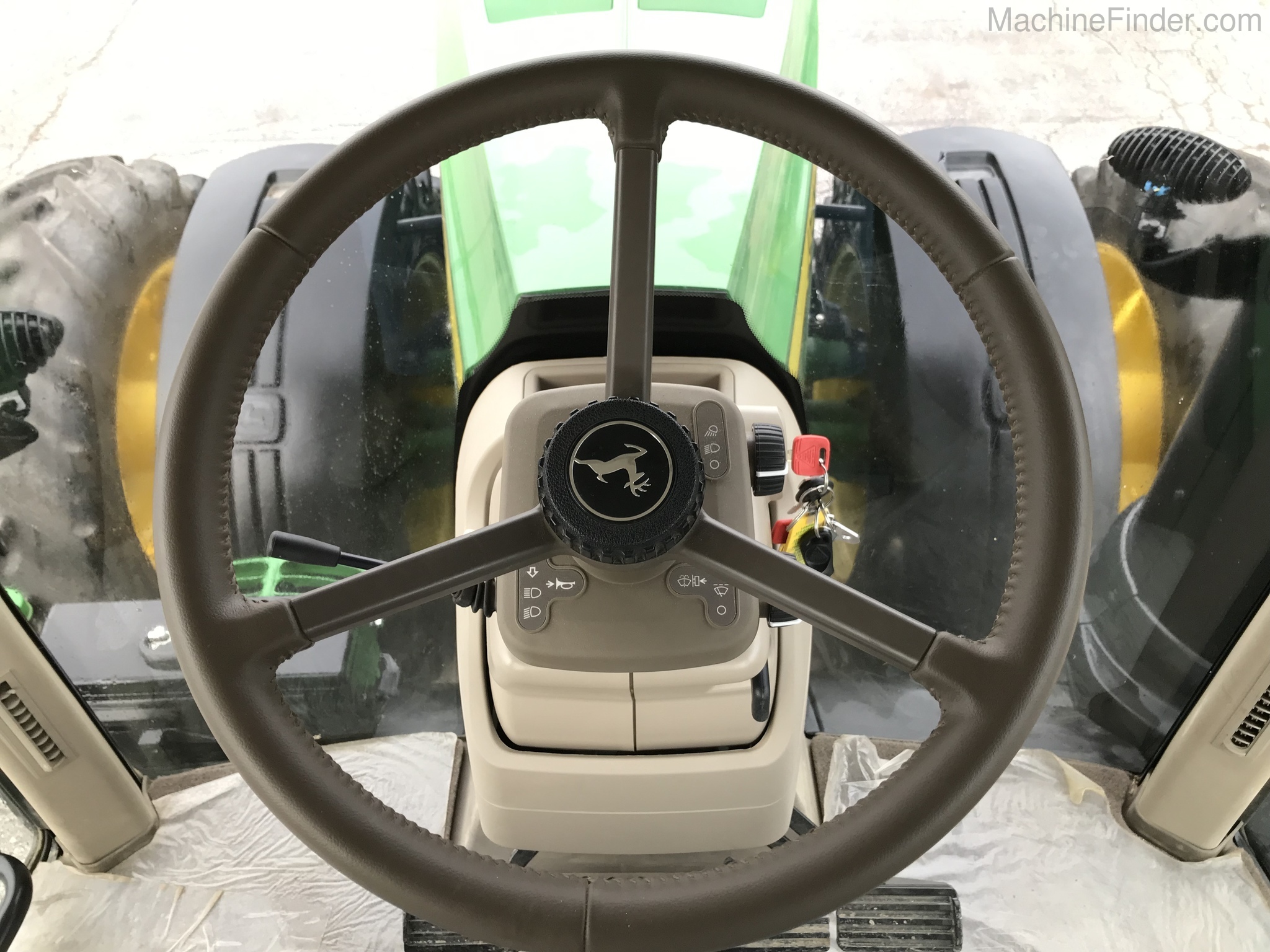 2019 John Deere 8295R Image 27