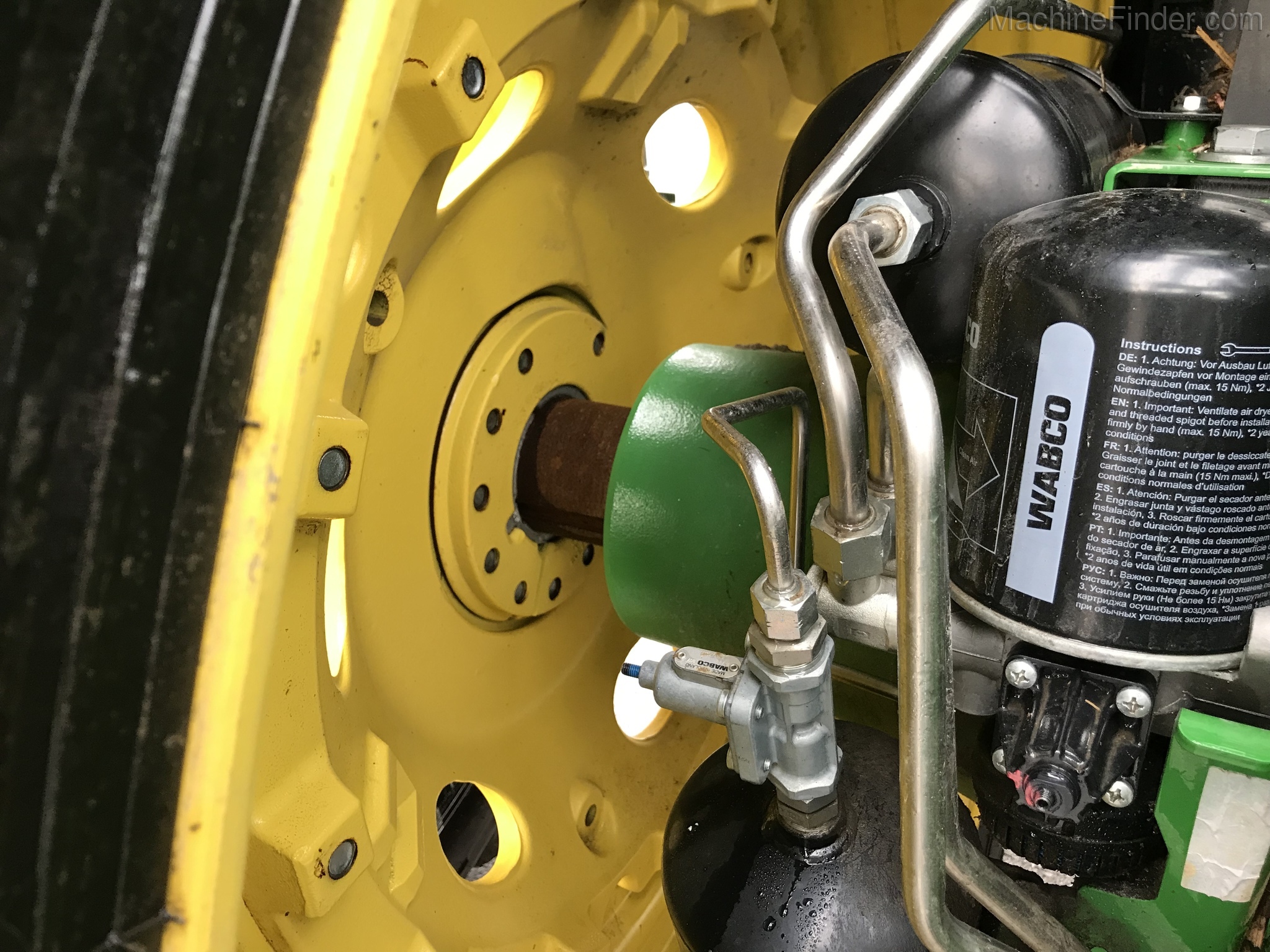 2019 John Deere 8295R Image 12