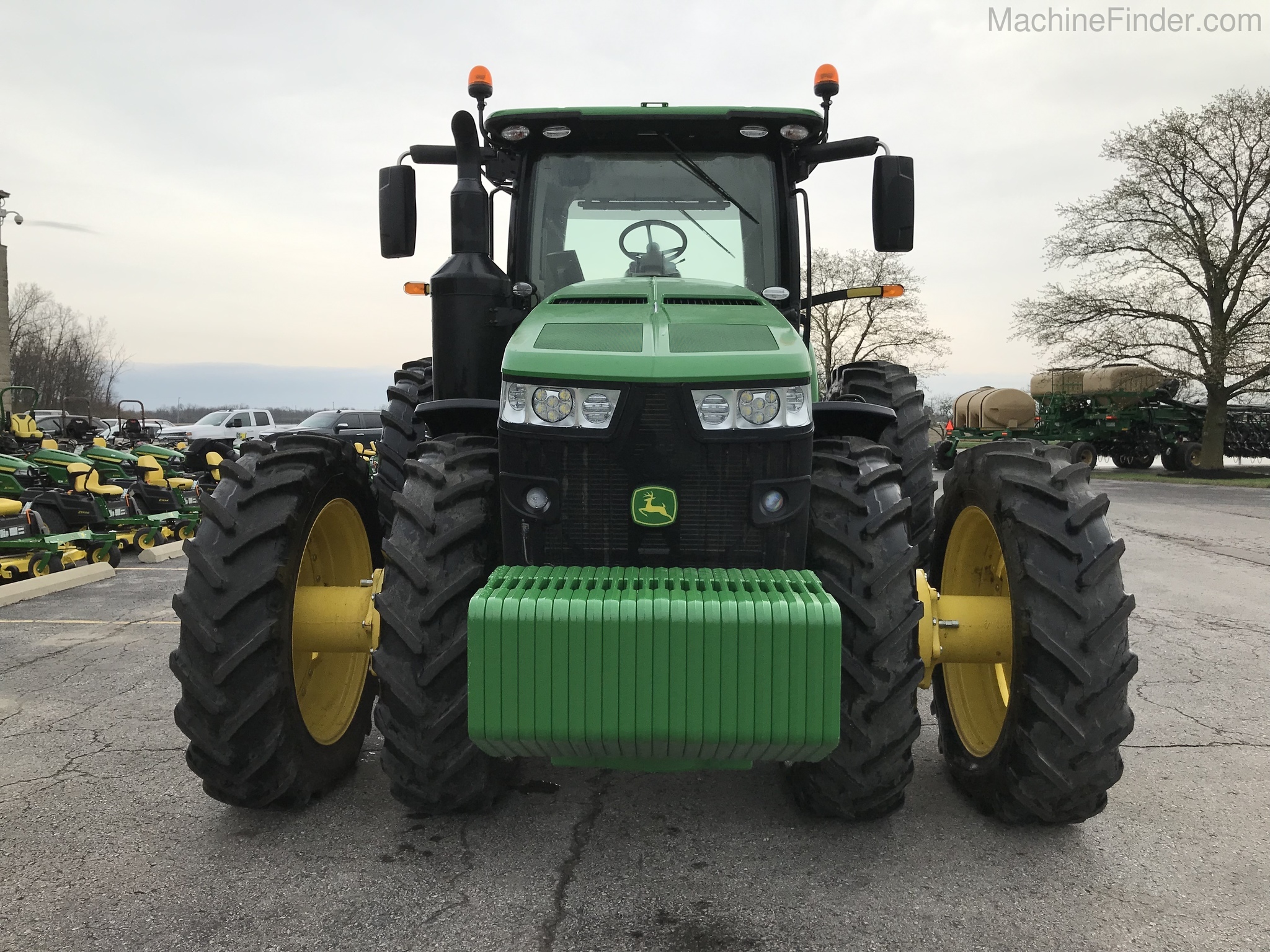 2019 John Deere 8295R Image 3