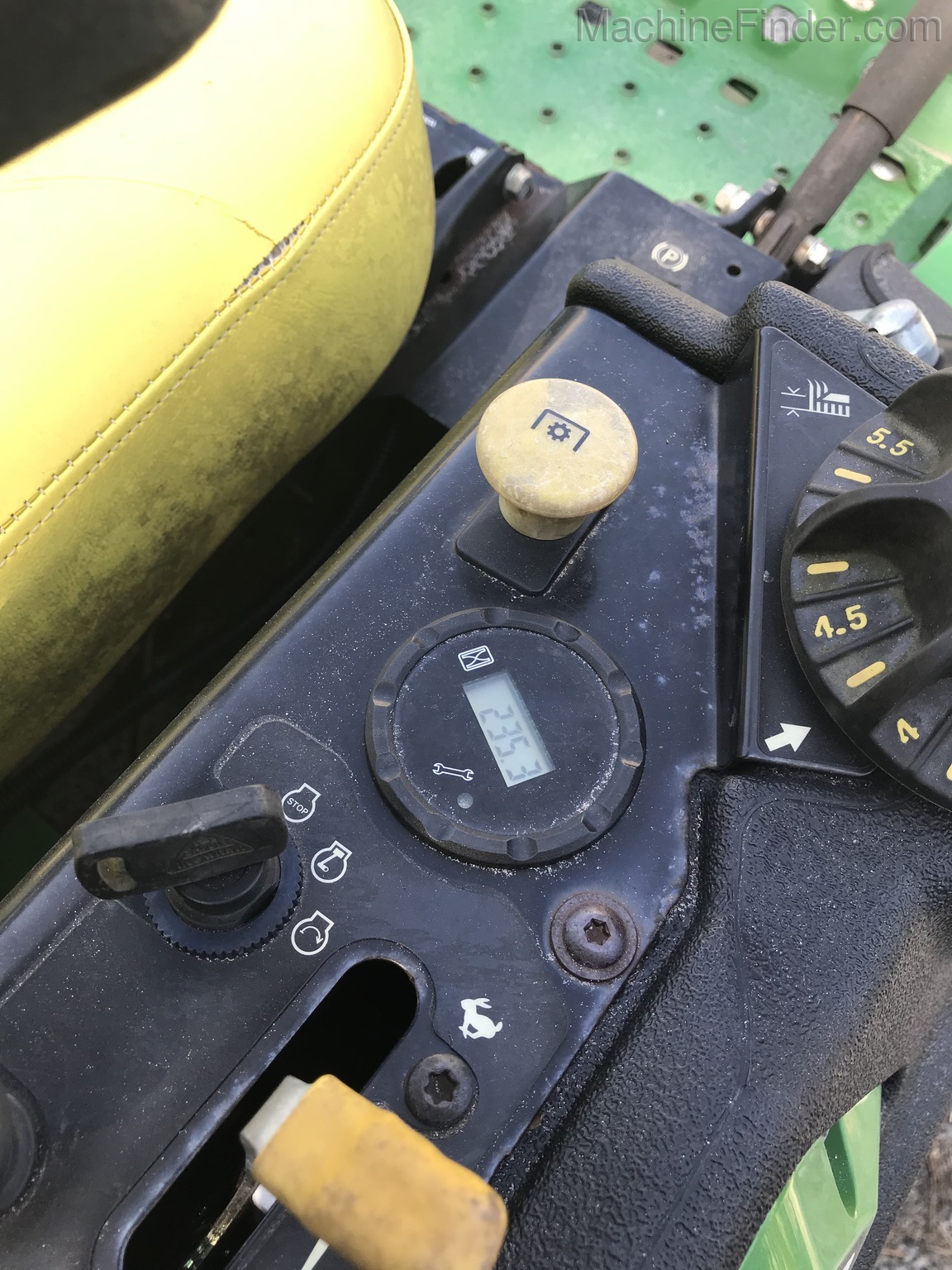 2015 John Deere Z915B Image 5