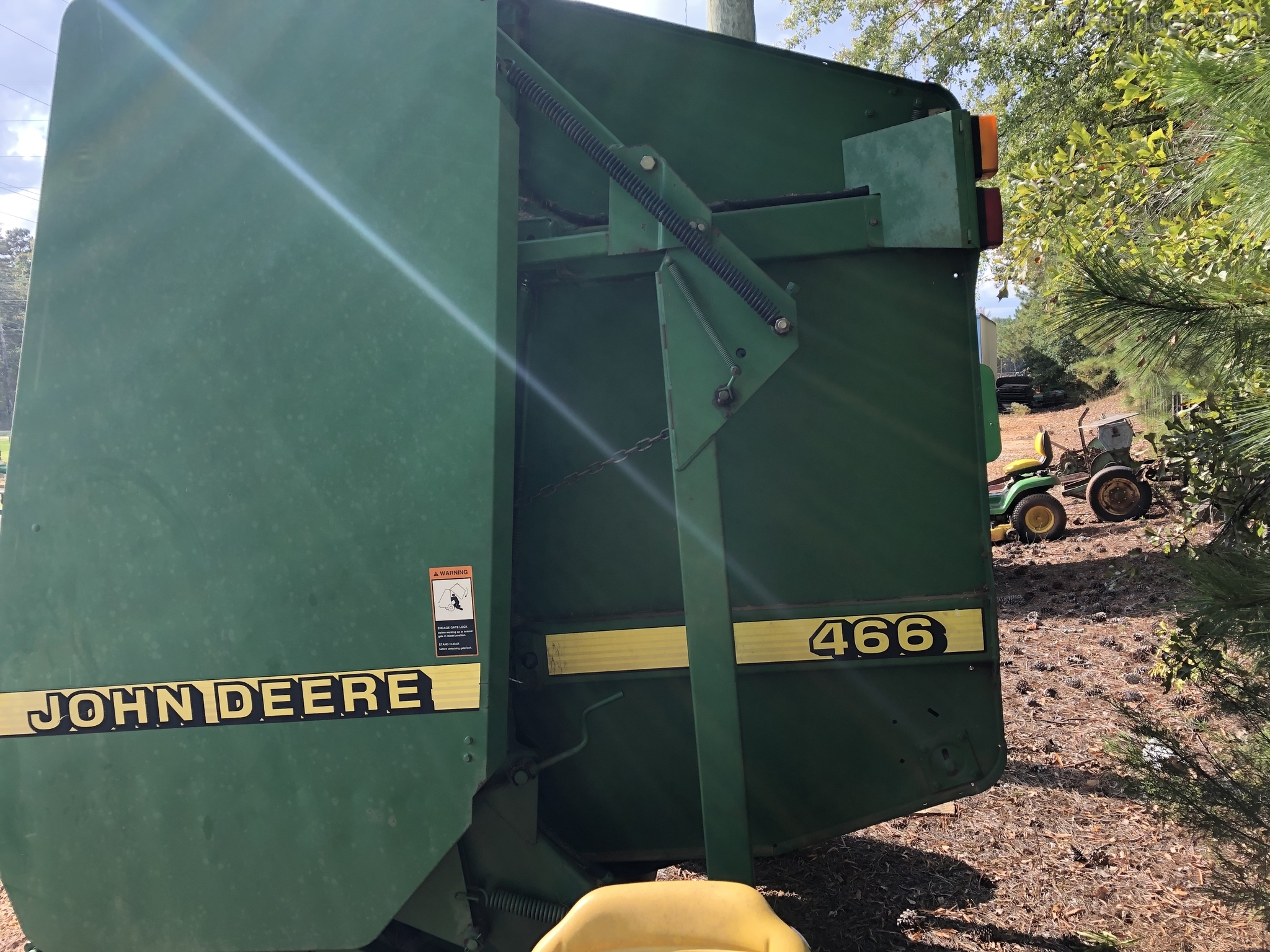 1999 John Deere 466 Image 3