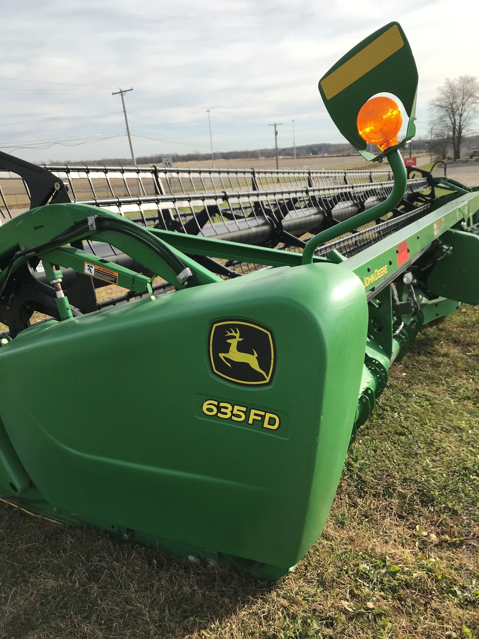 2013 John Deere 635FD Image 5