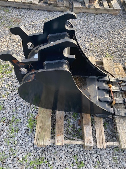 2018 John Deere BYT10989 Image 1